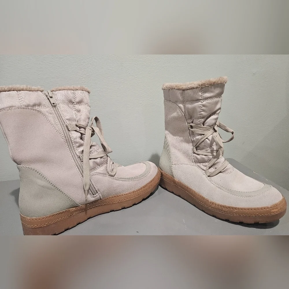 BARETRAPS Women's Bt Lancy Snow Boot. Nude/tan. Size 7